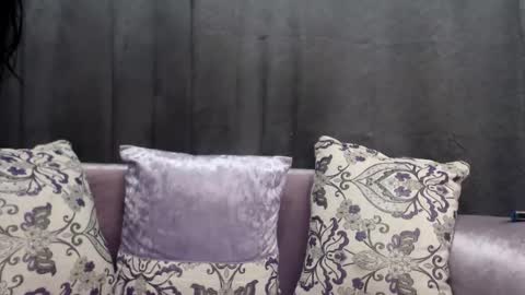 MizzIssy online show from 11/30/25, 05:11