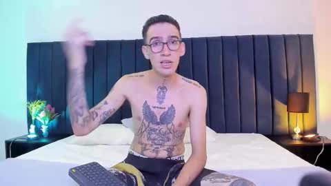 dominik_thompson777 online show from 09/21/25, 07:26