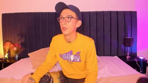 dominik_thompson777 online show from 10/02/25, 05:58