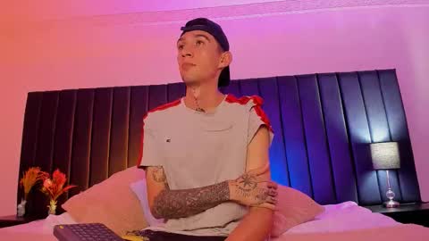 dominik_thompson777 online show from 10/05/25, 03:16
