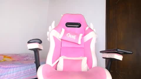   online show from 11/20/25, 10:04