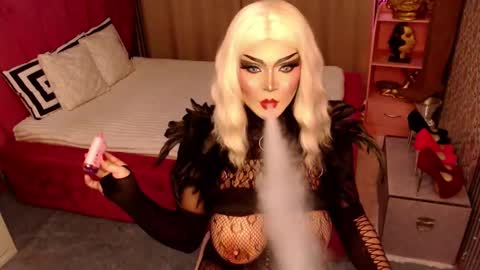      online show from 03/02/25, 06:37