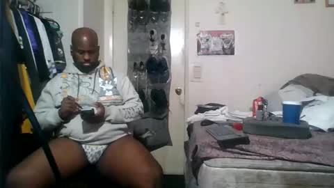 Snapshot of donaldk21 chatting on 10/25/25, 05:51 HBYAM online show from 10/25/25, 05:51