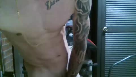 dondoscientos online show from 11/23/25, 04:01