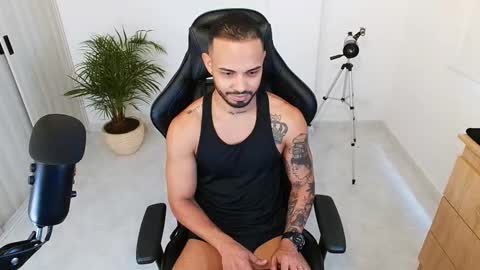 Victor online show from 10/10/25, 04:28