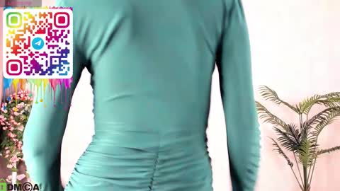 Aura online show from 09/16/25, 03:51