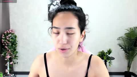 Aura online show from 10/22/25, 02:56