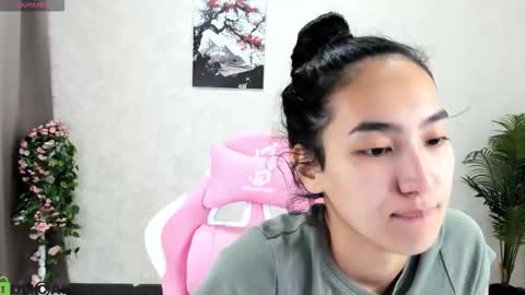 Aura online show from 10/28/25, 02:59