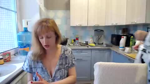 Tatiana 43 curvy sexy body and Joanna redhead 39 years online show from 12/12/24, 07:52