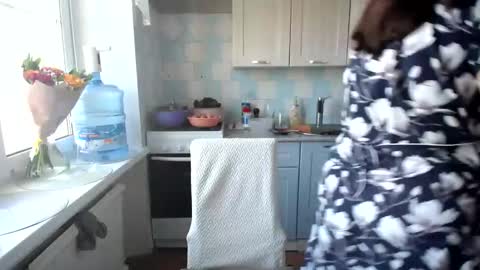 Tatiana 43 curvy sexy body and Joanna redhead 39 years online show from 12/31/24, 08:37