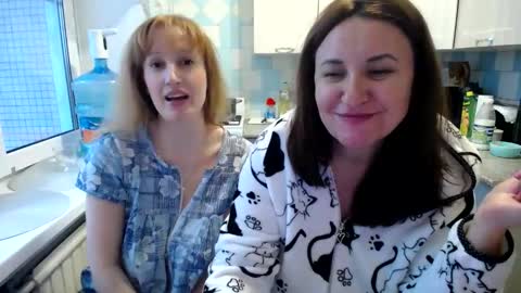 Tatiana 43 curvy sexy body and Joanna redhead 39 years online show from 01/14/25, 07:17