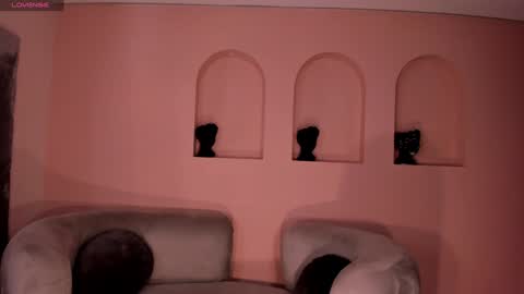  Donna Stonne  online show from 12/07/24, 08:16