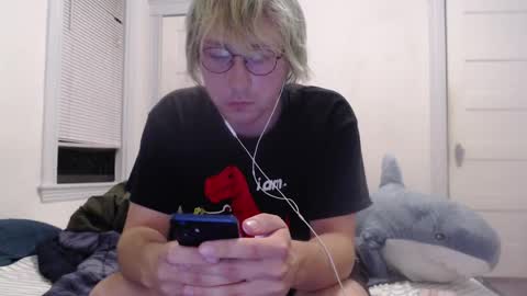 Snapshot of donovans_space chatting on 10/06/25, 11:02 donovans_space online show from 10/06/25, 11:02
