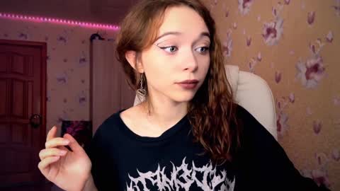 Snapshot of dontoke_ chatting on 01/19/25, 01:55 Nicole online show from 01/19/25, 01:55