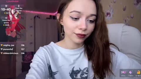 Snapshot of dontoke_ chatting on 02/12/25, 07:44 Nicole online show from 02/12/25, 07:44