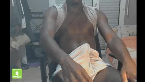 Snapshot of doomdrag3 chatting on 09/13/25, 12:32 doomdrag3 online show from 09/13/25, 12:32