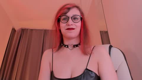 Snapshot of dora_marcelli chatting on 12/05/24, 10:12 Your Dora Follow me 3 online show from 12/05/24, 10:12