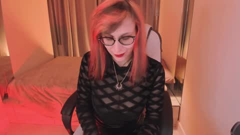 Snapshot of dora_marcelli chatting on 12/11/24, 12:02 Your Dora Follow me 3 online show from 12/11/24, 12:02