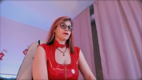 Snapshot of dora_marcelli chatting on 01/08/25, 12:37 Your Dora Follow me 3 online show from 01/08/25, 12:37