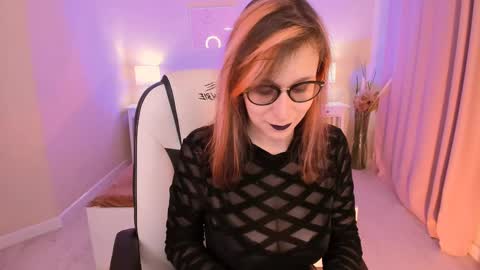 Snapshot of dora_marcelli chatting on 02/07/25, 06:45 Your Dora Follow me 3 online show from 02/07/25, 06:45