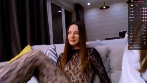 Snapshot of dorafisher01 chatting on 10/18/25, 03:35 Dora online show from 10/18/25, 03:35