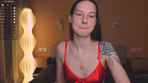 Snapshot of dorafisher01 chatting on 10/27/25, 02:32 Dora online show from 10/27/25, 02:32