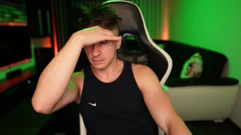 Dorian Reyes online show from 10/16/25, 11:39