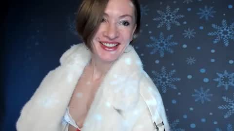 Snapshot of dorothy_meyer chatting on 01/19/25, 07:47 Dorothy Next stream on Monday at 3am-9am online show from 01/19/25, 07:47