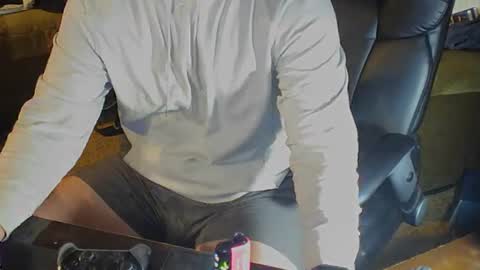 DotYourEyezez  online show from 10/24/25, 07:49