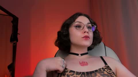 Snapshot of doublee_trouble chatting on 02/28/25, 03:48 Eva ana Liza online show from 02/28/25, 03:48