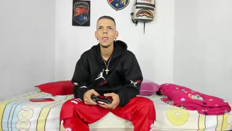 douglas_gallegos online show from 12/02/24, 04:20