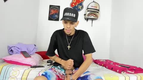 douglas_gallegos online show from 12/03/24, 06:26