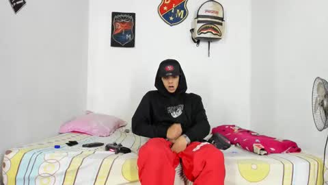 douglas_gallegos online show from 12/10/24, 02:27