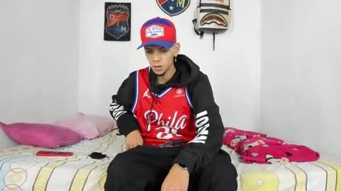 douglas_gallegos online show from 12/12/24, 01:43