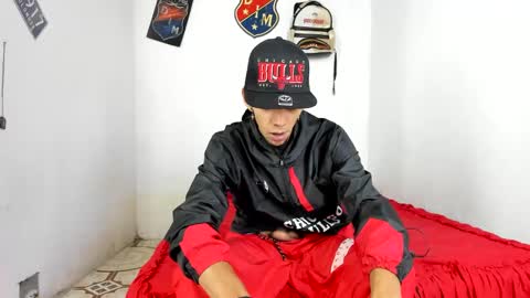 douglas_gallegos online show from 02/03/25, 05:40