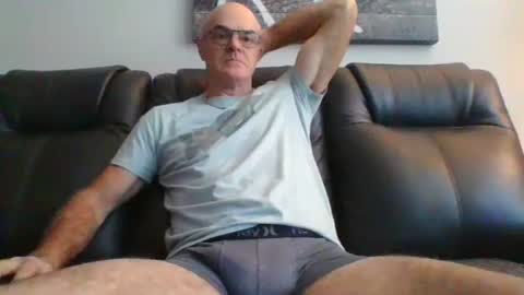 doum1122 online show from 12/05/24, 01:06