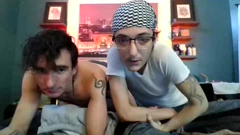 Douxi online show from 11/16/25, 09:20