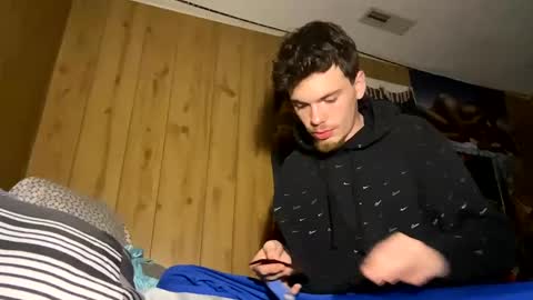 Snapshot of downlowcruising chatting on 12/15/24, 02:41 DownLowCruising online show from 12/15/24, 02:41