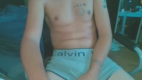 Snapshot of dr_follador chatting on 11/18/25, 07:02 dr_follador online show from 11/18/25, 07:02