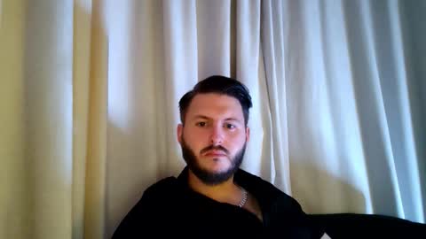 Snapshot of dragonite2626 chatting on 11/17/25, 10:48 Dragonite online show from 11/17/25, 10:48