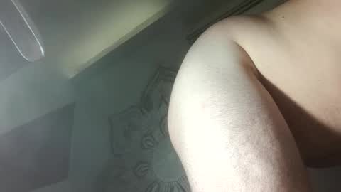 dragonred221 online show from 10/27/25, 04:16