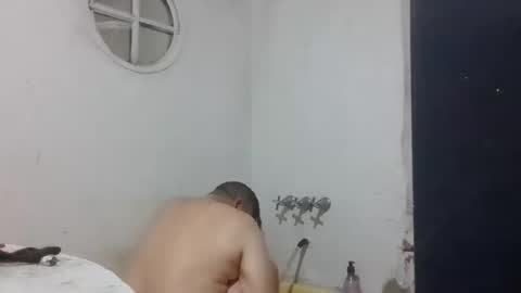 dragonred221 online show from 10/31/25, 03:07