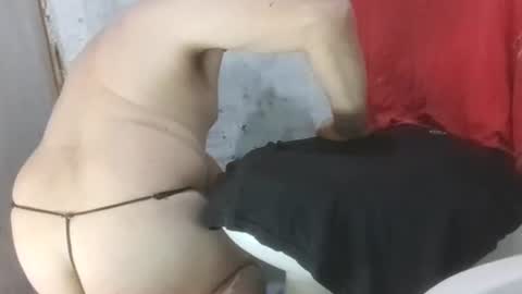 dragonred221 online show from 11/17/25, 04:29