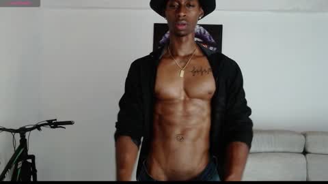 Drake 23 online show from 10/13/25, 01:22