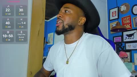 Snapshot of drake_nassir4 chatting on 09/16/25, 01:28 ---Drake--- online show from 09/16/25, 01:28