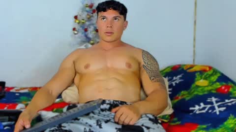 Snapshot of drake_xion1 chatting on 12/21/24, 01:47 drake_xion1 online show from 12/21/24, 01:47