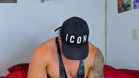 Snapshot of drake_xion1 chatting on 02/15/25, 03:52 drake_xion1 online show from 02/15/25, 03:52