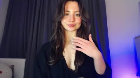 Snapshot of dream_nicole02 chatting on 03/05/25, 06:23 Nicole online show from 03/05/25, 06:23