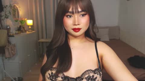 Snapshot of dreamgirlheaven chatting on 01/31/25, 10:10 Heaven online show from 01/31/25, 10:10