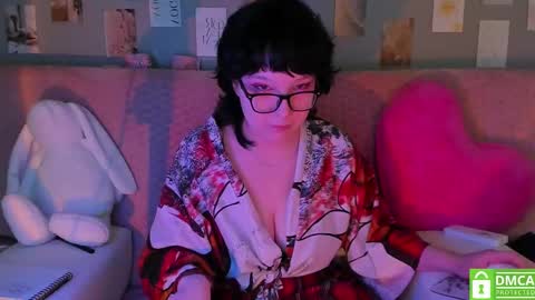 Snapshot of dreamgirllove chatting on 03/10/25, 03:56 Billy online show from 03/10/25, 03:56